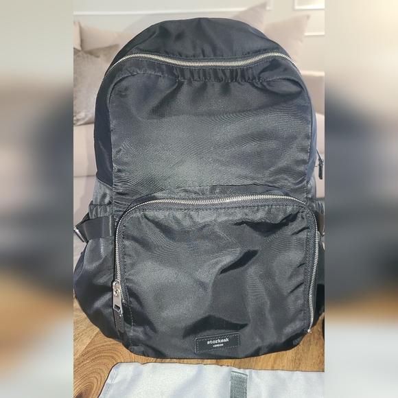 Storksak Hero black backpack - Picture 13 of 13